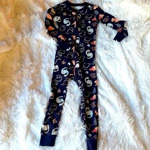 Old navy Dino 3T girls Onsie 🦕 pj’s